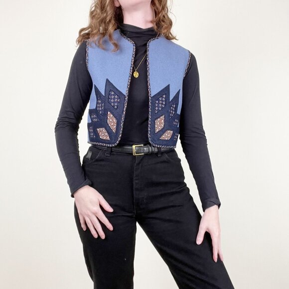 Vintage Handmade Cropped Vest Scandinavian Nordic Floral Print Crop Quilted Boho - Picture 4 of 6